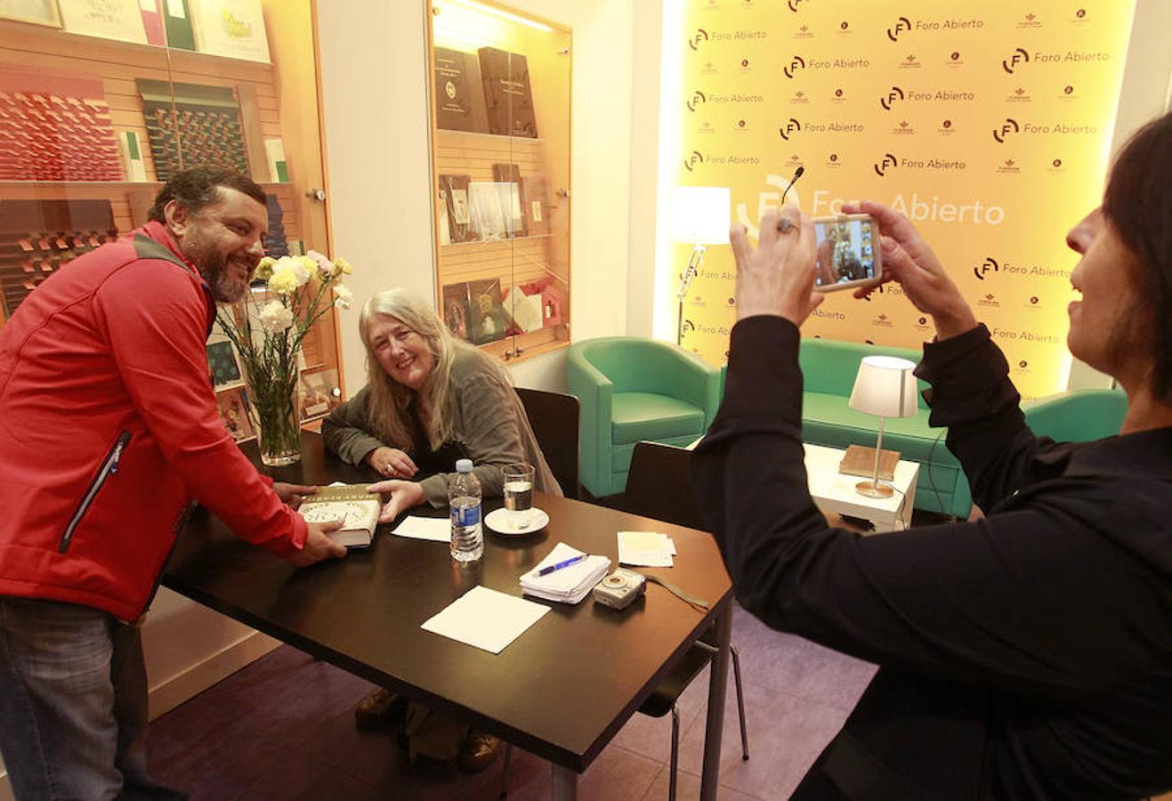 Encuentro con Mary Beard en la Junta General del Principado