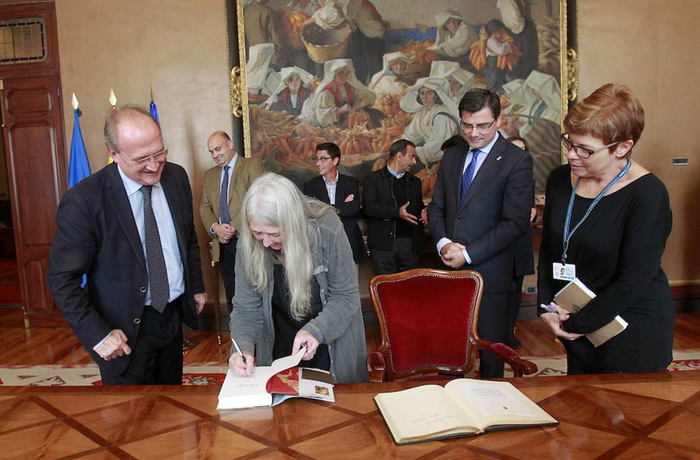 Encuentro con Mary Beard en la Junta General del Principado