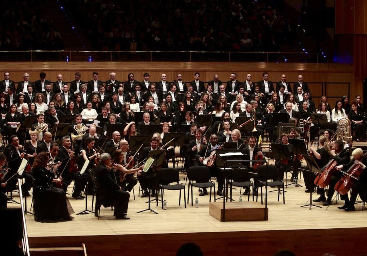 Los Reyes, en Oviedo para los Premios Princesa de Asturias