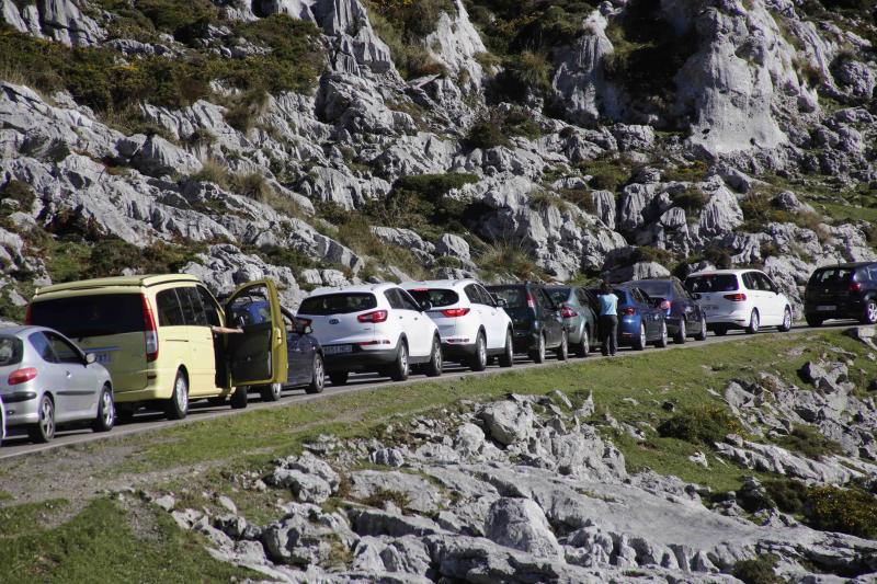 El acceso a los Lagos, colapsado