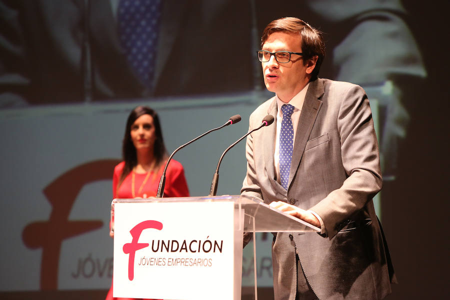 Metrópoli, premio de la Asociación de Jóvenes Empresarios