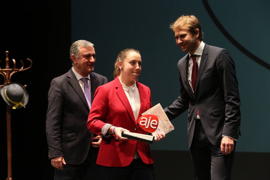 Metrópoli, premio de la Asociación de Jóvenes Empresarios