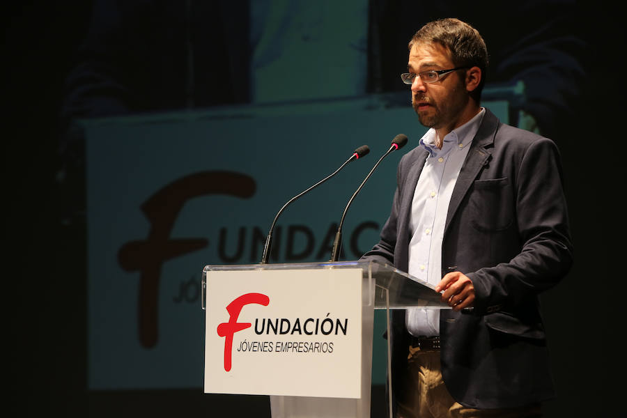 Metrópoli, premio de la Asociación de Jóvenes Empresarios