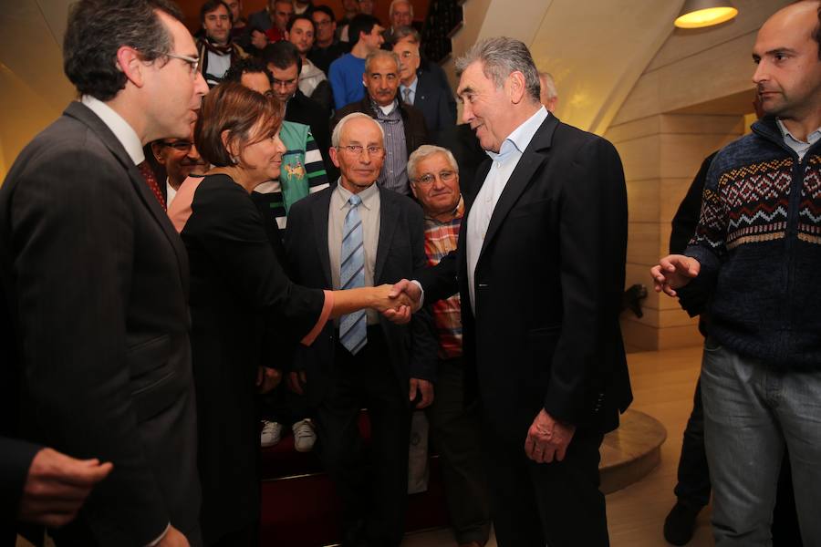 El ciclista Eddy Merckx deja huella en Asturias