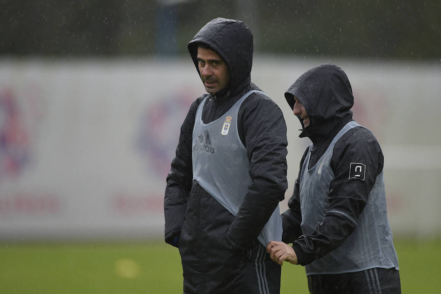 Entrenamiento a puerta cerrada del Real Oviedo