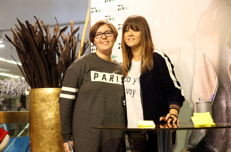 Oviedo se rinde a Vanesa Martín