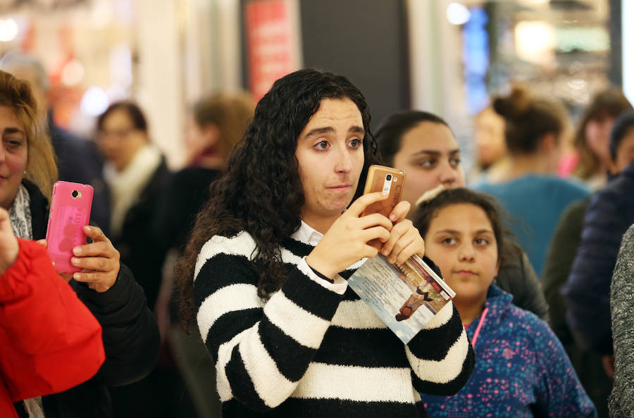 Oviedo se rinde a Vanesa Martín