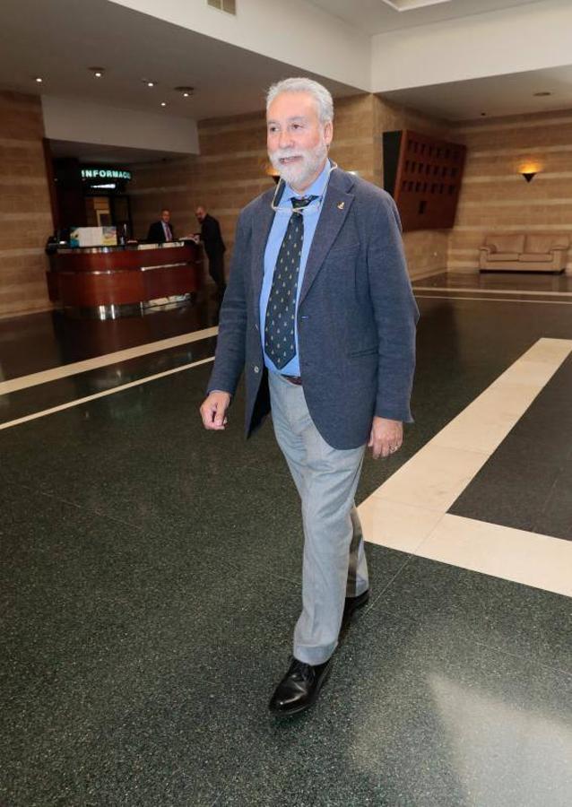 Familiares y conocidos despiden Claudio Fernández Junquera