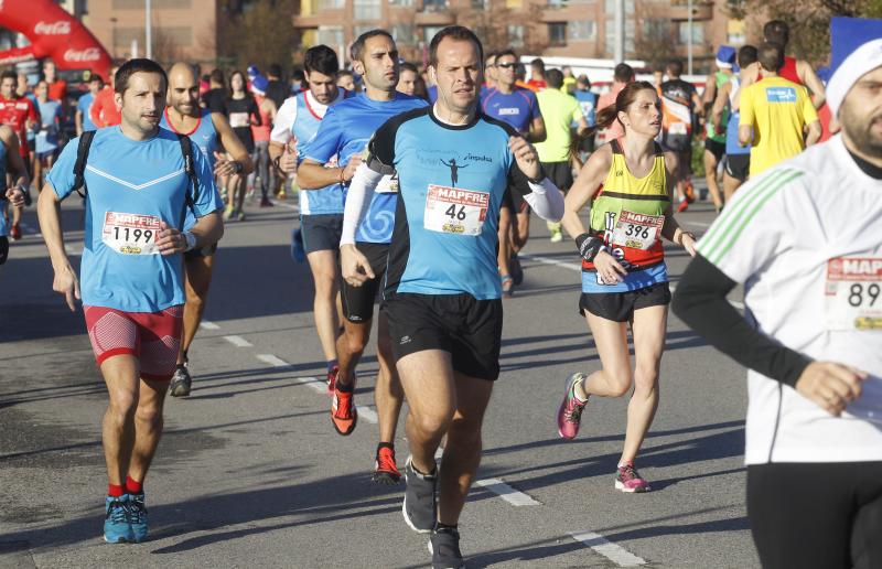 2.800 corredores en el Cross de Nochebuena de Gijón