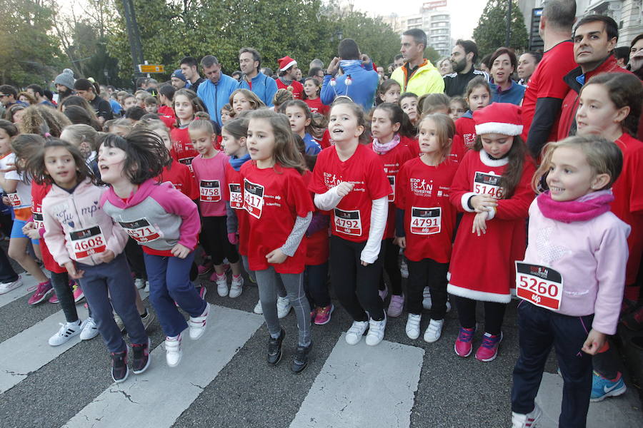 Multitudinaria carrera de San Silvestre en Oviedo