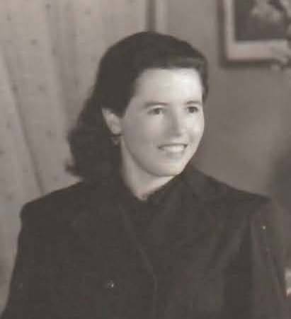 Allande rinde homenaje a sus modistas