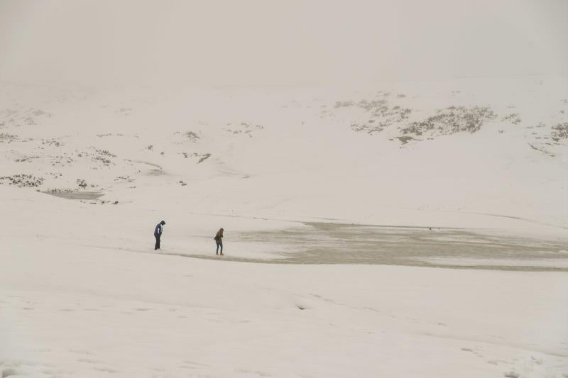 La nieve cubre Asturias a la espera de una ola de frío siberiano