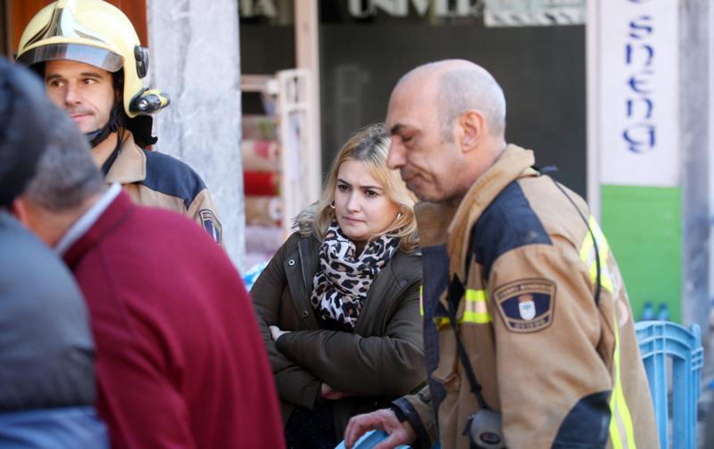 El día después del espectacular incendio que destruyó un bazar chino de Oviedo