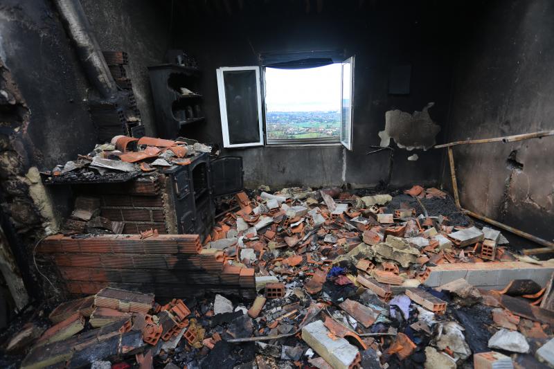 Arde una vivienda en Gijón