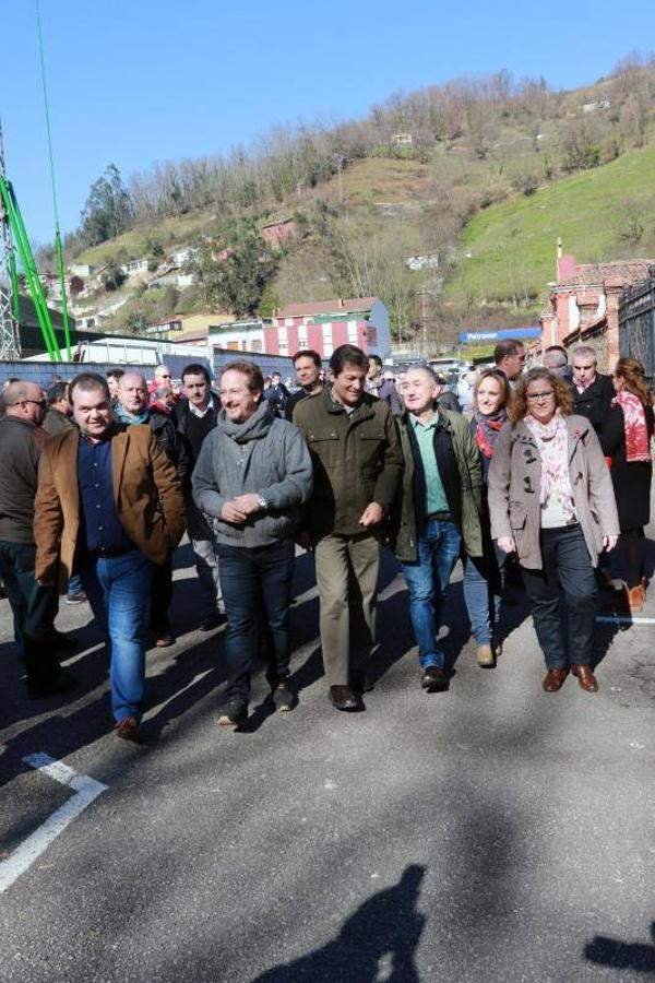 Homenaje a Manuel Llaneza