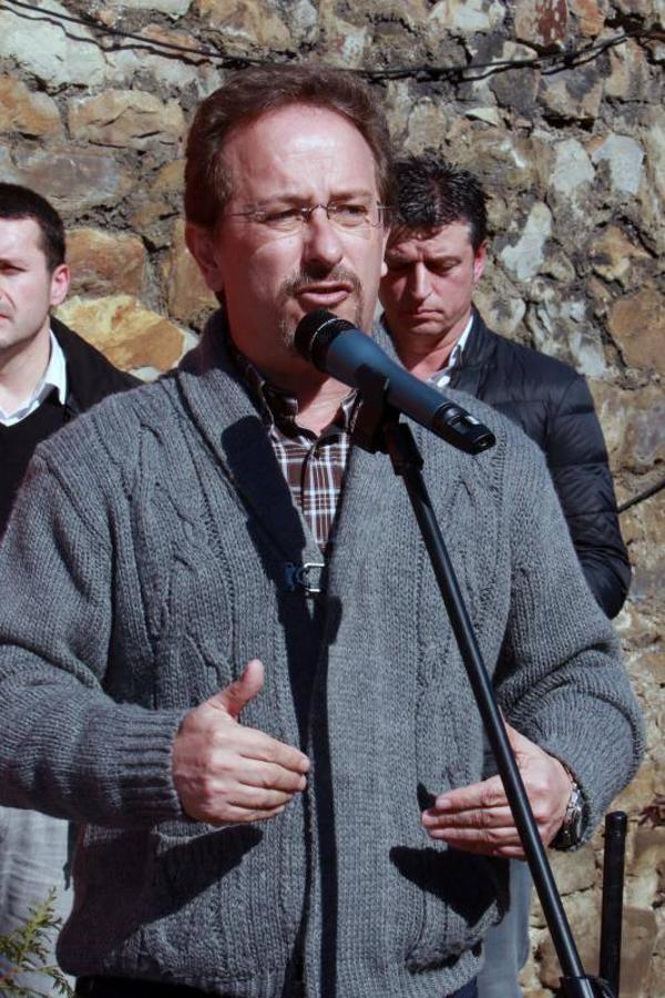 Homenaje a Manuel Llaneza