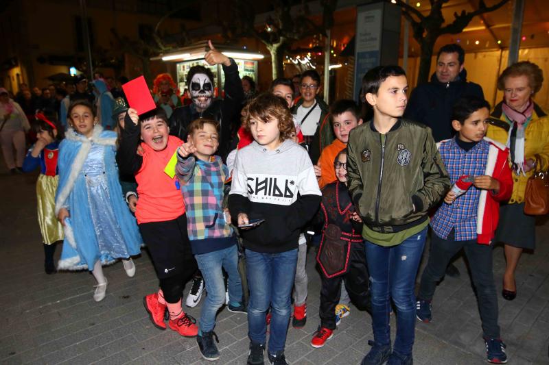 Ribadesella estalla con el Antroxu