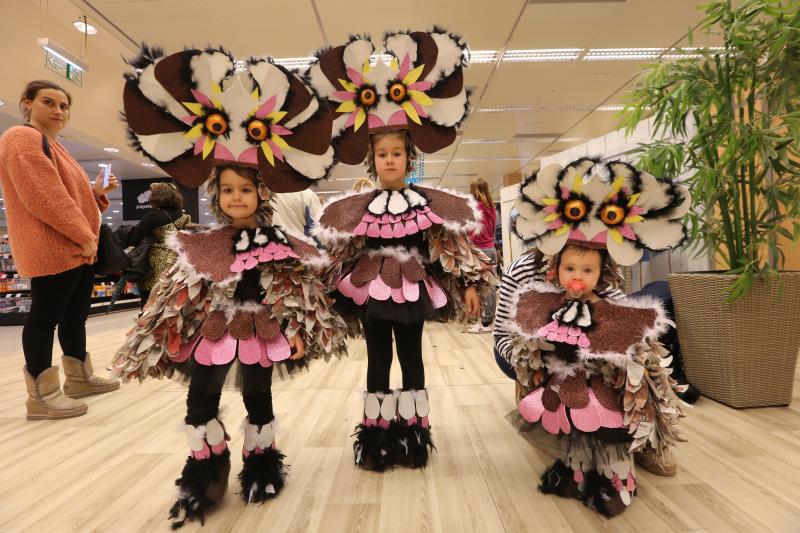 La originalidad del Antroxu desfila en El Corte Inglés y El Atrio