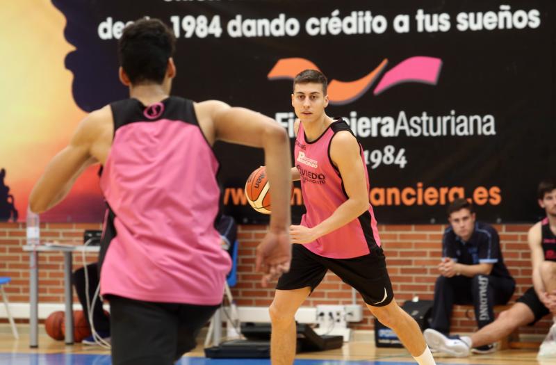 Entrenamiento del Oviedo Baloncesto (16/03/17)