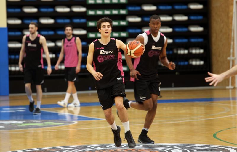 Entrenamiento del Oviedo Baloncesto (16/03/17)