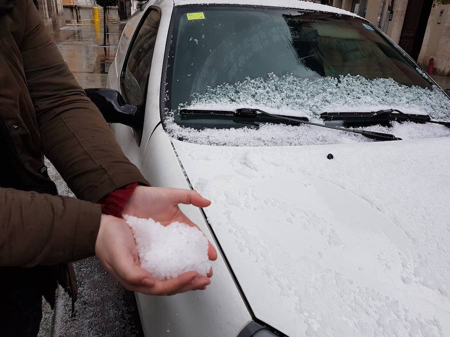 Fuerte granizada en Llanes