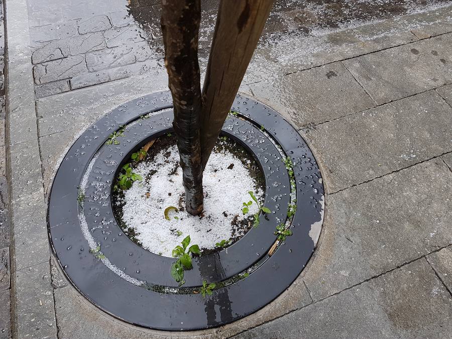 Fuerte granizada en Llanes
