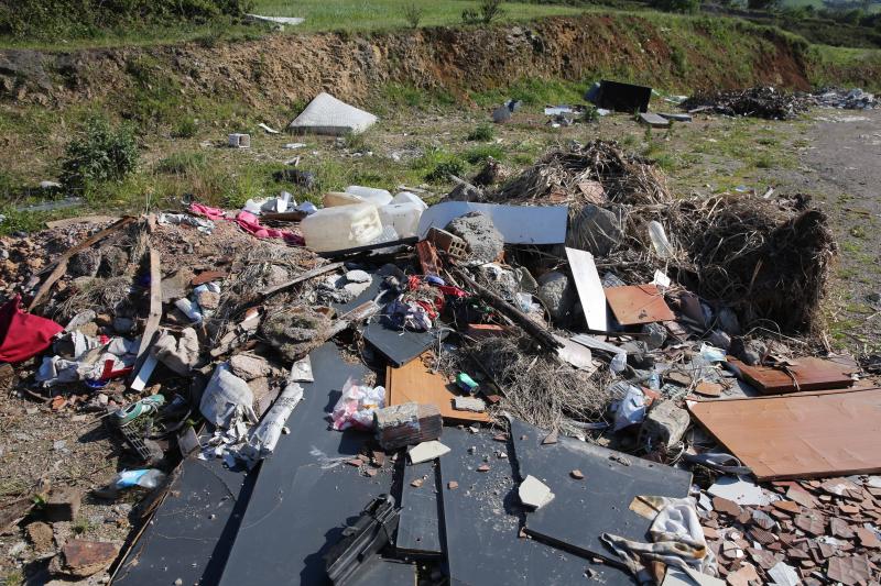 Denuncian el abandono de fincas en Gijón