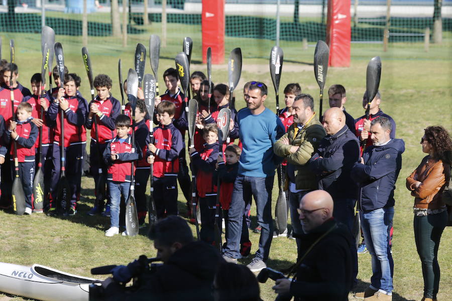 Homenaje sorpresa a Saúl Craviotto