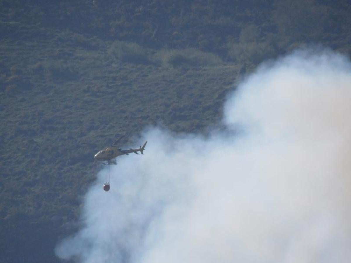 Fuego en el oriente asturiano.