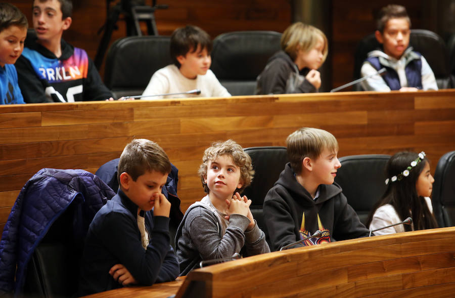 Los escolares, protagonistas de la &#039;Selmana de les Lletres Asturianes&#039;