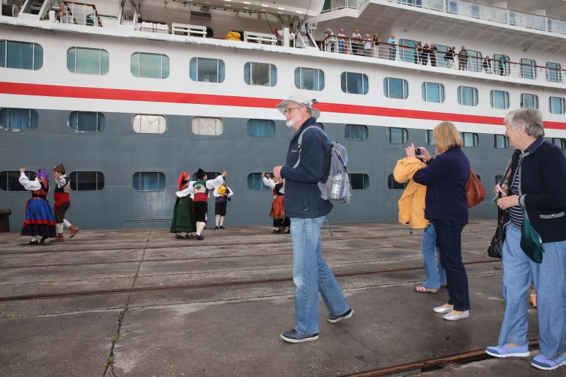 El Balmoral atraca en Gijón
