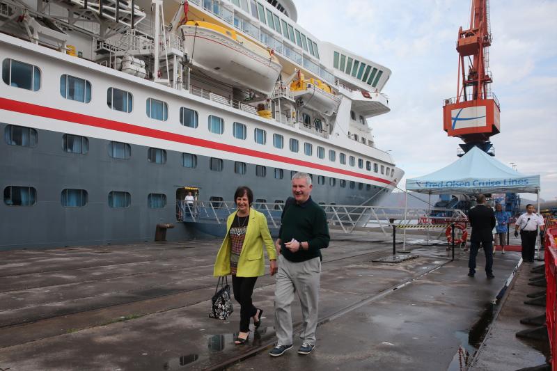 El Balmoral atraca en Gijón