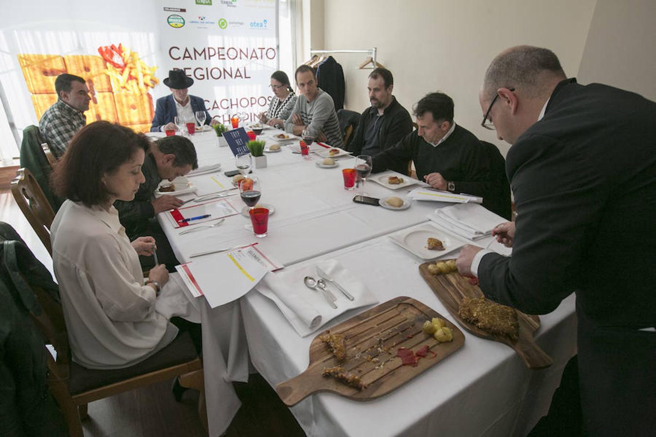 IV Campeonato Regional de Cachopos y Cachopinos de Asturias. El restaurante La Mar y Morena, en la categoría de cachopos, y Vinoteo, en cachopinos, se proclaman vencedores en el concurso regional de ELCOMERCIO