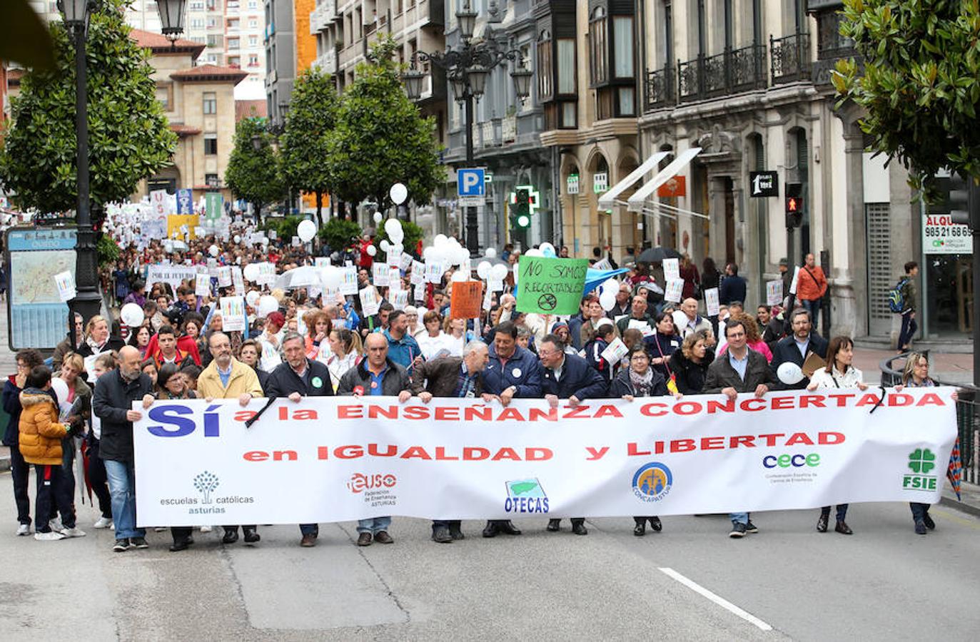 Manifestación de la enseñanza concertada de Asturias