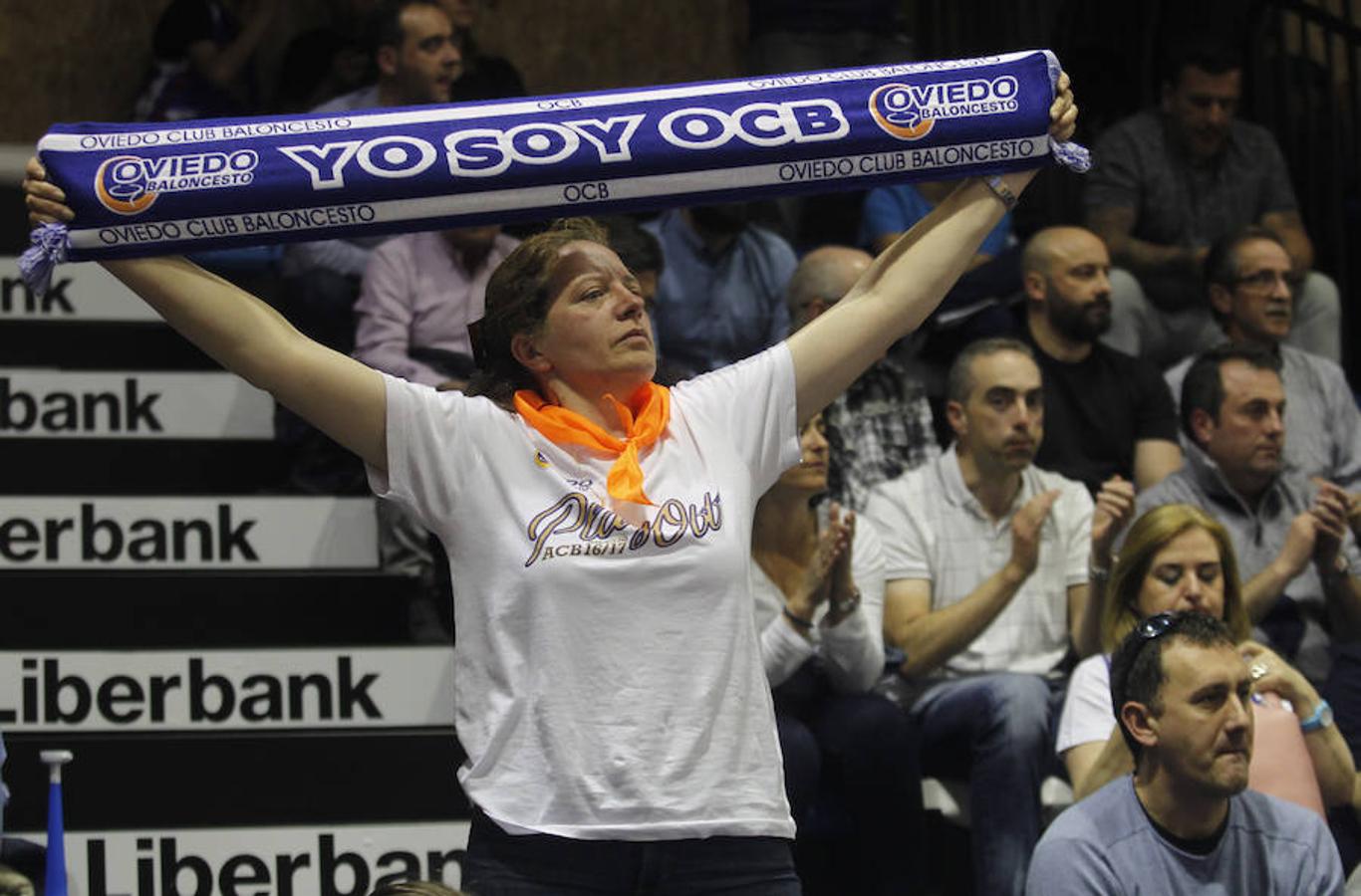 La afición del Unión Financiera, incombustible, afronta un partido crucial