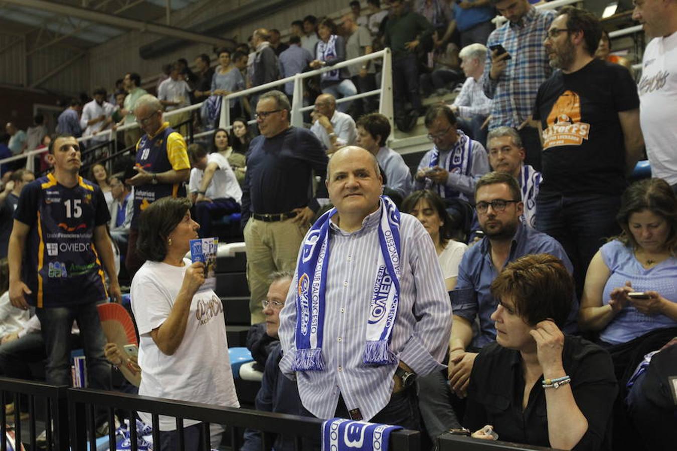 La afición del Unión Financiera, incombustible, afronta un partido crucial