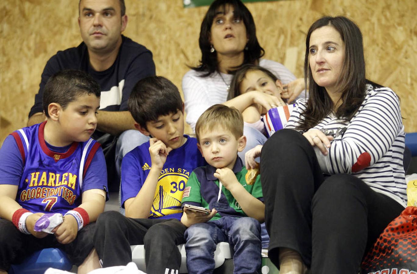 La afición del Unión Financiera, incombustible, afronta un partido crucial