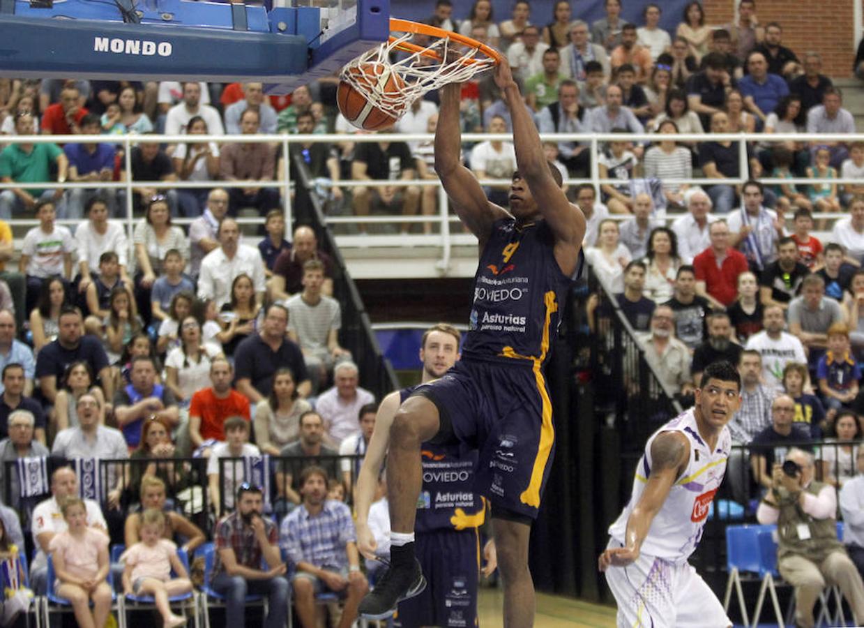 Unión Financiera 74-68 Palencia