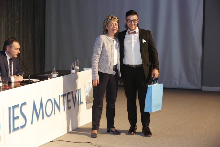 Despedida de los bachilleres del Montevil