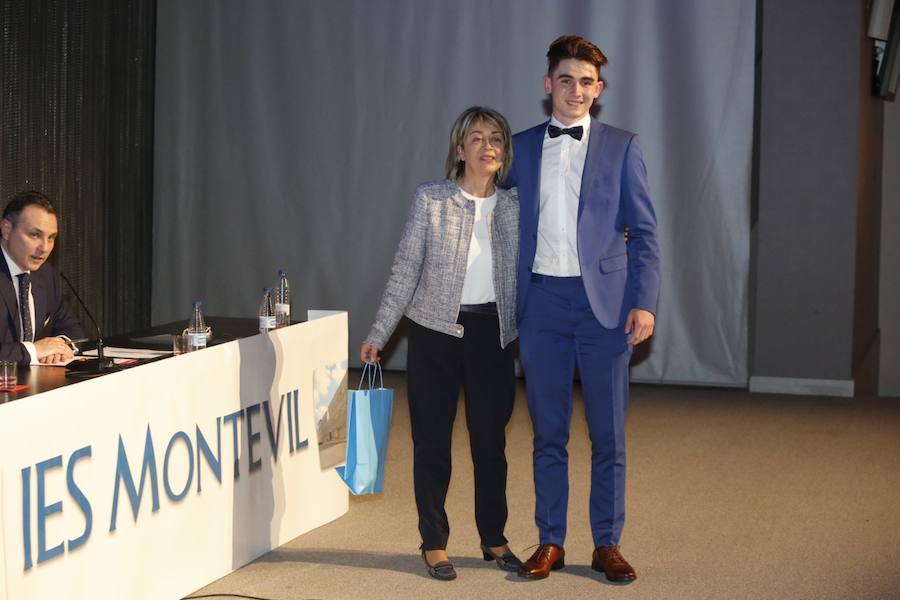 Despedida de los bachilleres del Montevil