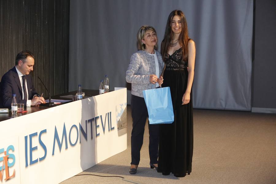 Despedida de los bachilleres del Montevil