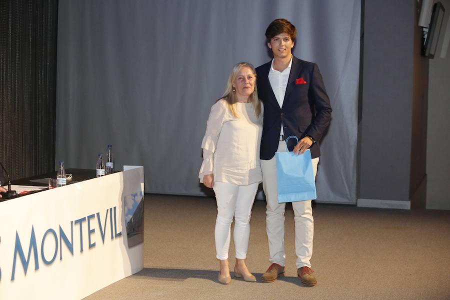 Despedida de los bachilleres del Montevil