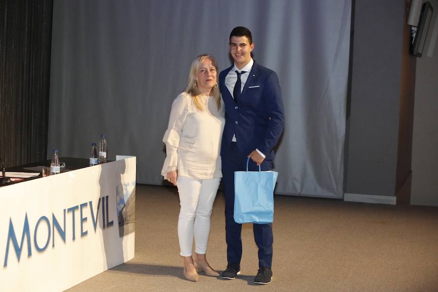 Despedida de los bachilleres del Montevil