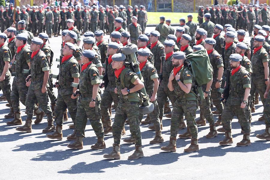 Parada militar en Cabo Noval