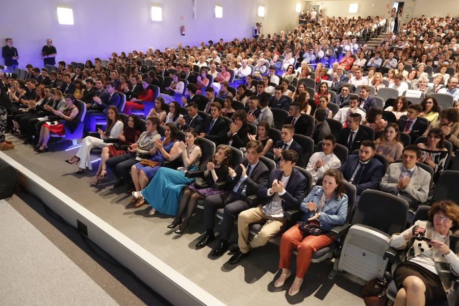 Graduación de los estudiantes del IES Jovellanos