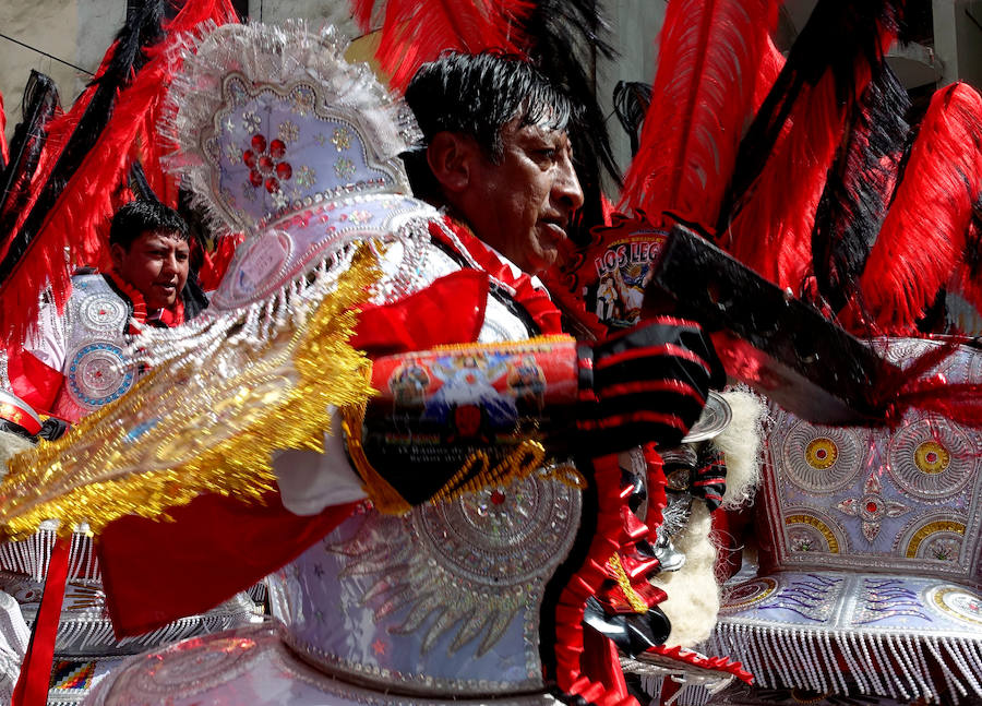 Así se vive la fiesta del Señor del Gran Poder de Bolivia