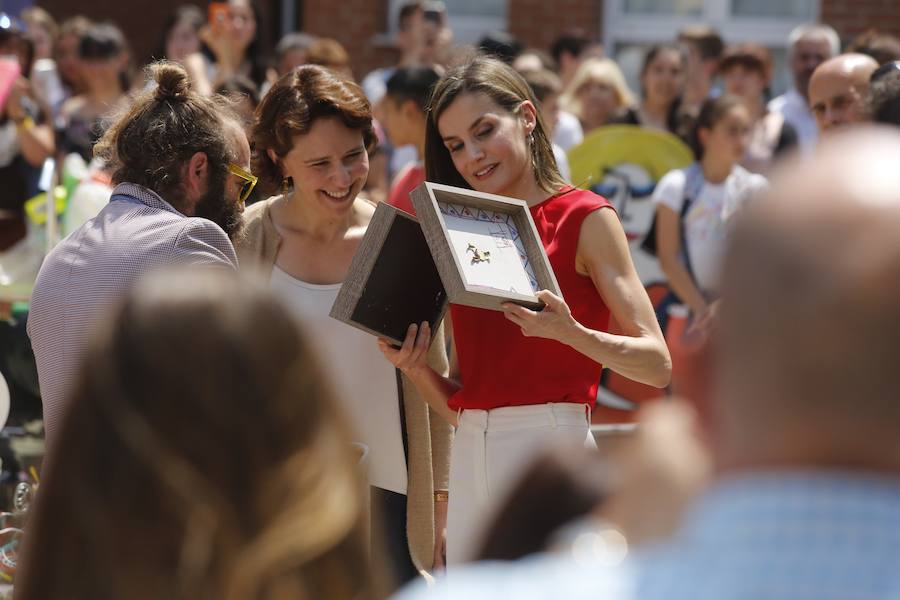 La Reina Letizia visita el IES Jerónimo González de Sama de Langreo