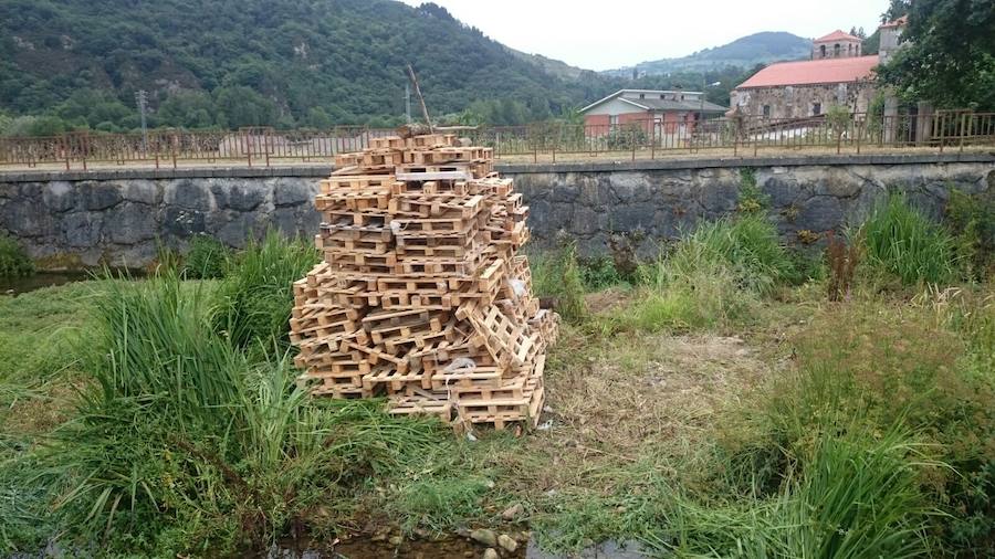 Hogueras de San Juan por Asturias