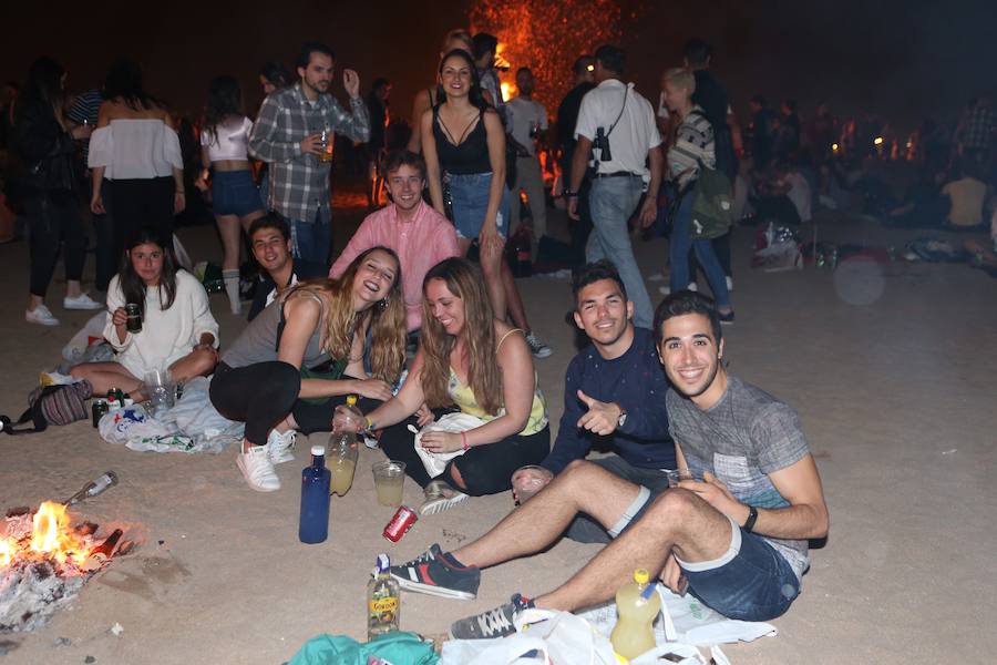 Hoguera de San Juan en Gijón