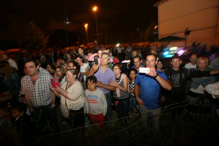 Hoguera de San Juan en Gijón
